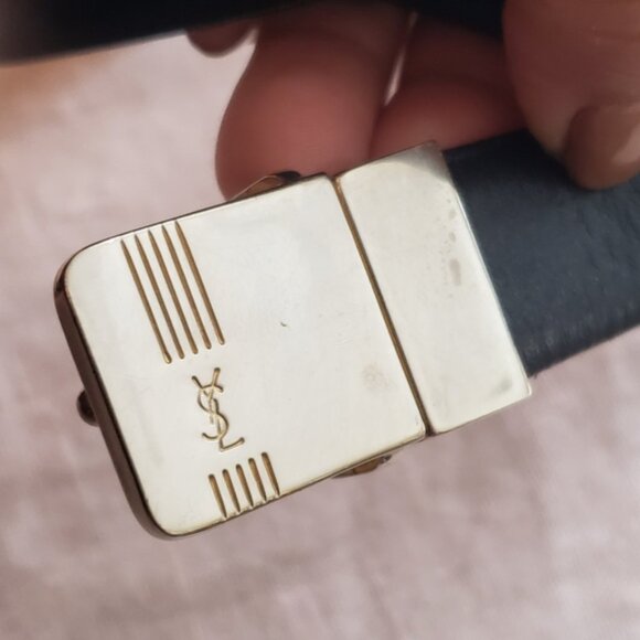 YSL Bla k Leather Belt with Gold Bu kle - Picture 2 of 8
